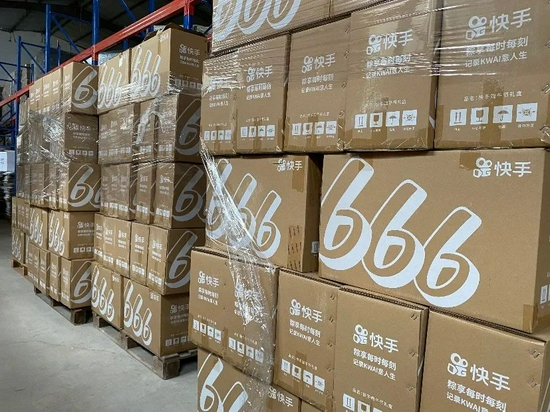 快手愛(ài)心物資馳援河南，照片由快手提供面